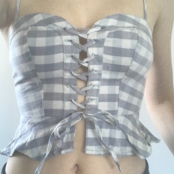 Urban Outfitters Lace up plaid crop top - Picture 3 of 3